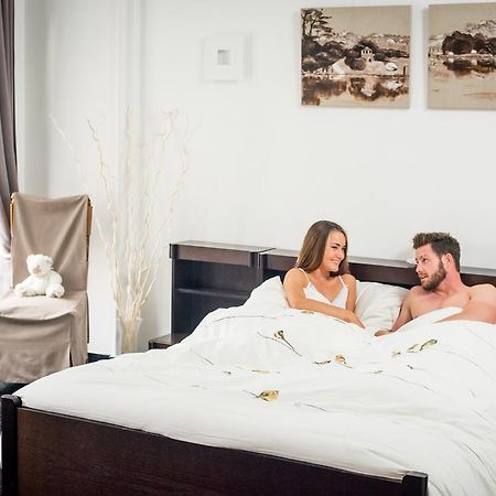 B&B Salus Wellness Eeklo Kamer foto
