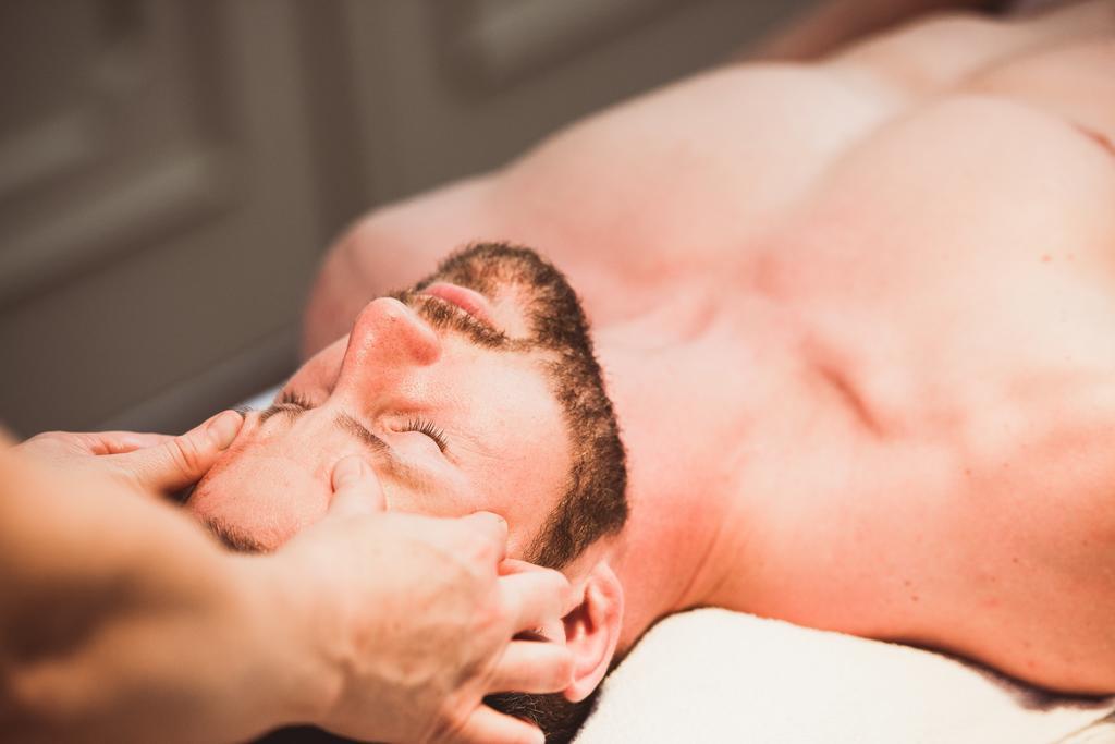 B&B Salus Wellness Eeklo Buitenkant foto